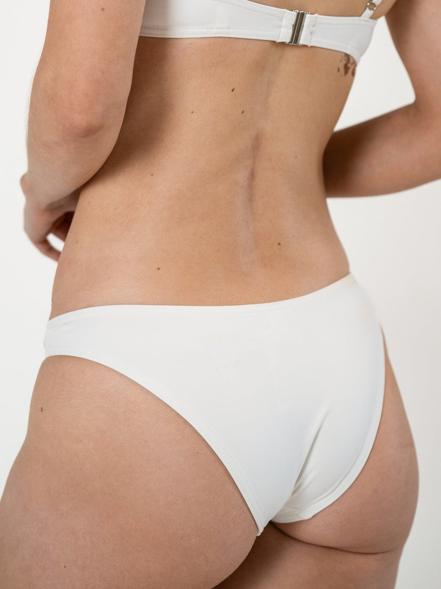 Narrow Fit Ruched Bottom - Bikini Bottom - Lauren Bentley Swimwear